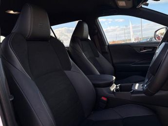 Toyota RAV4 2.5 VVT 18.1kWh GR SPORT CVT 4WD Euro 6 (s/s) 5dr