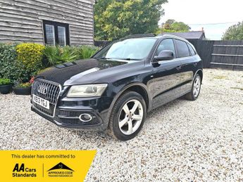 Audi Q5 2.0 TFSI S line SUV 5dr Petrol Tiptronic quattro Euro 5 (s/s) (2
