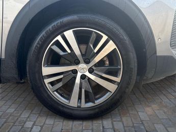 Peugeot 3008 Allure Prem + P-Tech Ss A