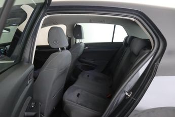 Volkswagen Golf 1.5 TSI Style Euro 6 (s/s) 5dr