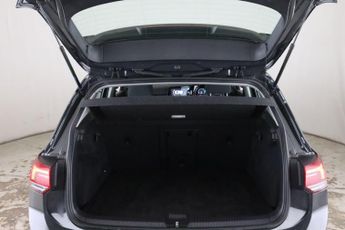 Volkswagen Golf 1.5 TSI Style Euro 6 (s/s) 5dr