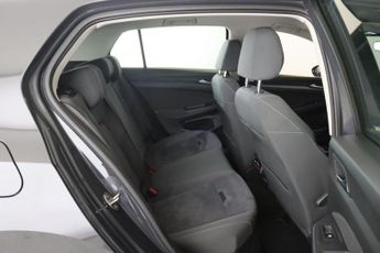 Volkswagen Golf 1.5 TSI Style Euro 6 (s/s) 5dr