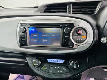 Toyota Yaris 1.5 VVT-h Trend CVT Euro 5 5dr