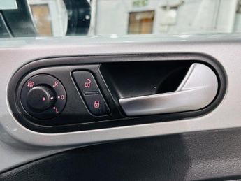 Volkswagen Beetle 1.2 TSI Design DSG Euro 5 3dr