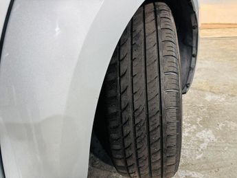 Volkswagen Beetle 1.2 TSI Design DSG Euro 5 3dr
