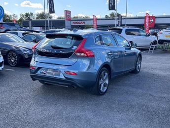 Volvo V40 1.6 T4 SE Hatchback 5dr Petrol Powershift Euro 5 (s/s) (180 ps)