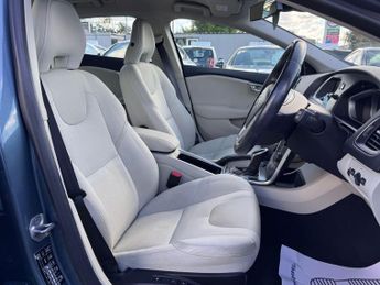 Volvo V40 1.6 T4 SE Hatchback 5dr Petrol Powershift Euro 5 (s/s) (180 ps)
