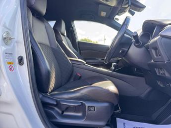 Toyota C-HR 1.8 VVT-h Design SUV 5dr Petrol Hybrid CVT Euro 6 (s/s) (122 ps)