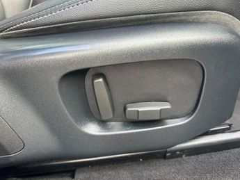 Land Rover Range Rover Velar 2.0 D240 R-Dynamic S Auto 4WD Euro 6 (s/s) 5dr