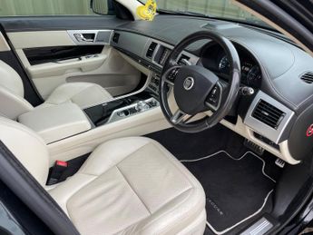 Jaguar XF 3.0d S V6 Portfolio Sportbrake Auto Euro 5 (s/s) 5dr