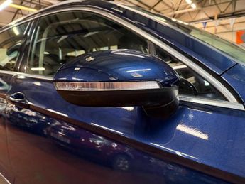 Volkswagen Passat 2.0 TDI BlueMotion Tech GT DSG Euro 6 (s/s) 5dr