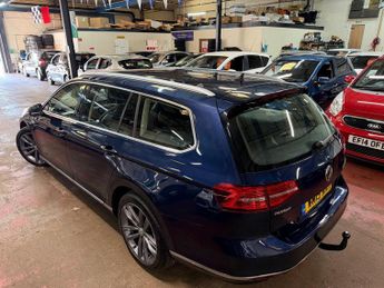Volkswagen Passat 2.0 TDI BlueMotion Tech GT DSG Euro 6 (s/s) 5dr