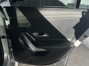 Mercedes-Benz CLA 1.3 CLA250e 15.6kWh AMG Line (Premium) Coupe 8G-DCT Euro 6 (s/s)