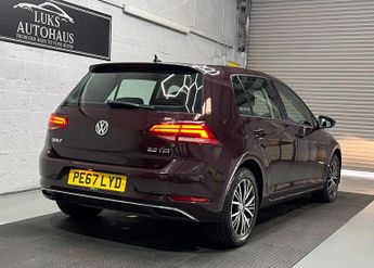 Volkswagen Golf 2.0 TDI SE Nav DSG Euro 6 (s/s) 5dr