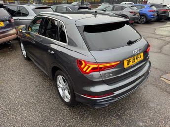 Audi Q3 1.5 TFSI CoD 35 S line S Tronic Euro 6 (s/s) 5dr