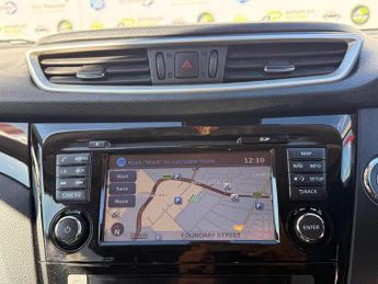 Nissan Qashqai 1.6 dCi N-Connecta XTRON 2WD Euro 6 (s/s) 5dr