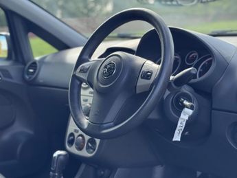 Vauxhall Corsa 1.4i 16v Club 3dr
