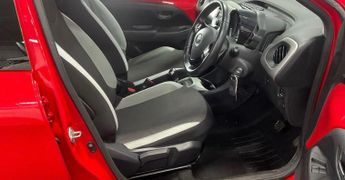 Toyota AYGO 1.0 VVT-i x-play x-shift Euro 6 5dr