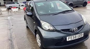 Toyota AYGO 1.0 VVT-i + Euro 4 5dr
