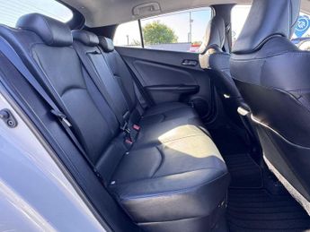 Toyota Prius 1.8 VVT-h Business Edition Hatchback 5dr Petrol Hybrid CVT Euro 