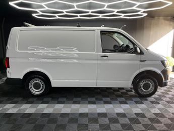 Volkswagen Transporter 2.0 TDI T30 BlueMotion Tech Startline FWD SWB Euro 6 (s/s) 5dr