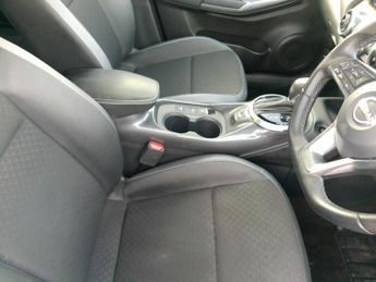 Nissan Juke 1.6 N-Connecta Auto Euro 6 5dr