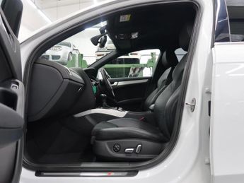 Audi A4 Avant 2.0 TFSI S line Estate 5dr Multitronic