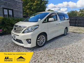 Toyota Alphard CARPLAY INSTALLED-CRUISE CONTROL-LEATHER