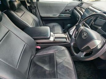 Toyota Vellfire HYBRID-CARPLAY-CRUISE CONTROL-LEATHER
