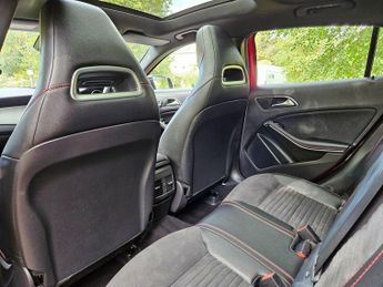 Mercedes-Benz GLA 1.6 GLA200 AMG Line Edition (Plus) 7G-DCT Euro 6 (s/s) 5dr