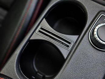 Mercedes-Benz GLA 1.6 GLA200 AMG Line Edition (Plus) 7G-DCT Euro 6 (s/s) 5dr