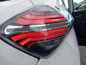 Renault Zoe R110 EV50 52kWh Iconic Auto 5dr (Rapid Charge)