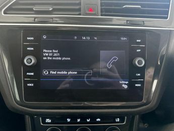 Volkswagen Tiguan 2.0 TDI SE Navigation Euro 6 (s/s) 5dr