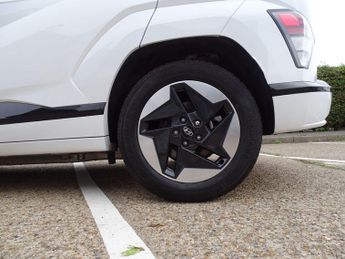 Hyundai KONA 65.4kWh Advance Auto 5dr