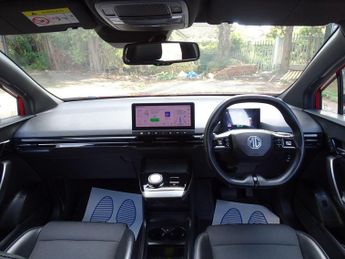 MG MG4 64kWh Trophy Long Range Auto 5dr