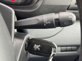 Peugeot Expert 1.5 BlueHDi 1000 Professional Standard Panel Van 6dr Diesel Manu