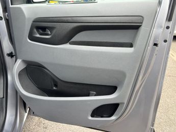 Peugeot Expert 1.5 BlueHDi 1000 Professional Standard Panel Van 6dr Diesel Manu