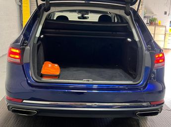 Audi A4 Avant 2.0 TFSI 35 SE S Tronic Euro 6 (s/s) 5dr