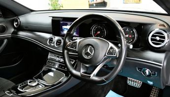 MERCEDES-BENZ E-CLASS 2.0 E220d AMG Line Saloon 4dr Diesel G-Tronic+ Euro 6 (s/s) (194