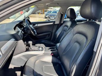 Audi A4 Avant 2.0 TDI SE Technik S Tronic quattro Euro 5 (s/s) 5dr