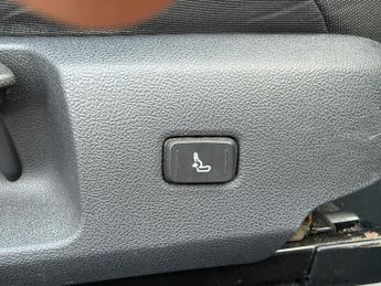 Toyota Corolla 1.8 VVT-h Icon Tech CVT Euro 6 (s/s) 5dr