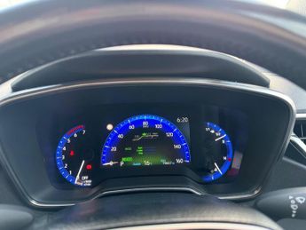 Toyota Corolla 1.8 VVT-h Icon Tech CVT Euro 6 (s/s) 5dr
