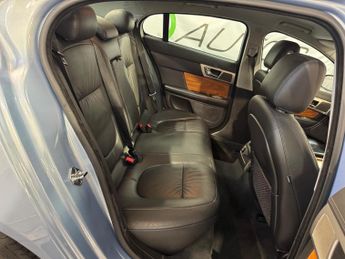 Jaguar XF 3.0d V6 Luxury Auto Euro 5 4dr