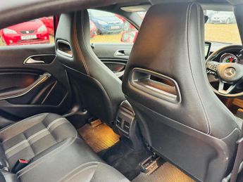 Mercedes-Benz A Class 1.5 A180d Sport Edition 7G-DCT Euro 6 (s/s) 5dr