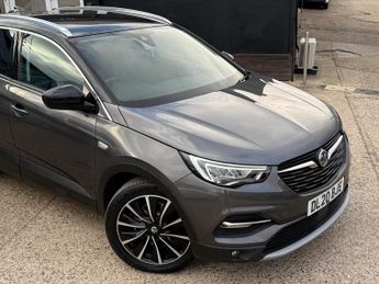 Vauxhall Grandland X 1.6 13.2kWh Business Edition Nav Premium Auto 4WD Euro 6 (s/s) 5