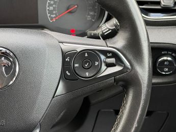 Vauxhall Grandland X 1.6 13.2kWh Business Edition Nav Premium Auto 4WD Euro 6 (s/s) 5