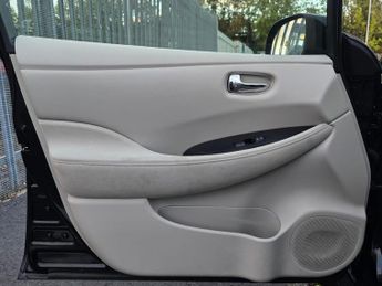 Nissan Leaf 24kWh Auto 5dr