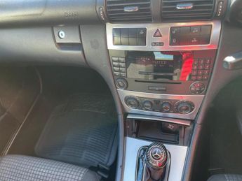 Mercedes-Benz C Class 1.8 C180 Kompressor SE Coupe 2dr Petrol Automatic (193 g/km, 143