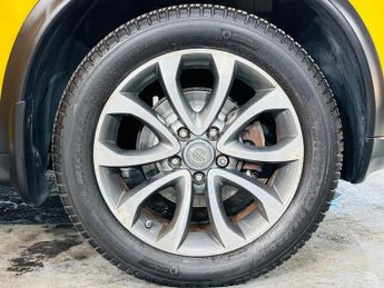 Nissan Juke 1.6 Tekna XTRON Euro 5 5dr