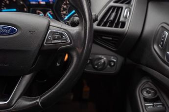 Ford Kuga 2.0 TDCi EcoBlue Zetec Powershift AWD Euro 6 (s/s) 5dr